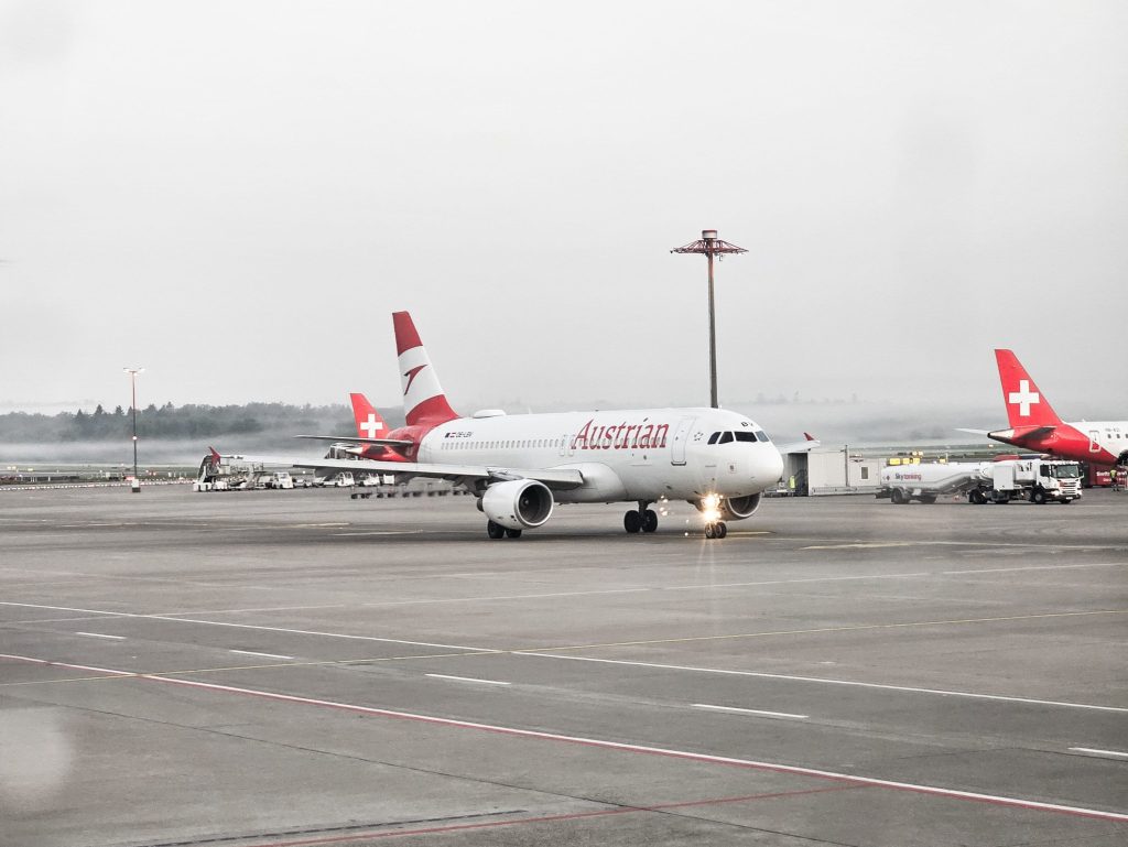 How to Find the Best Flight Deals (Without Using&nbsp;Miles)